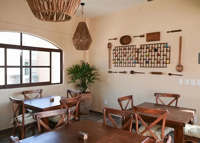 Ixic Boutique Hotel 4*